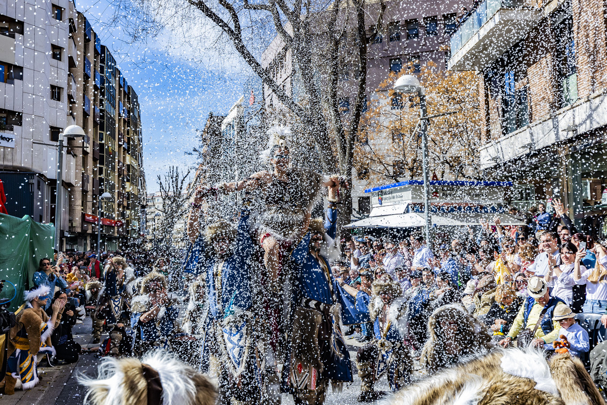 desfile de piñata, desfile de carnaval en ciudad real, carnaval, desfile de Piñata  / RUEDA VILLAVERDE