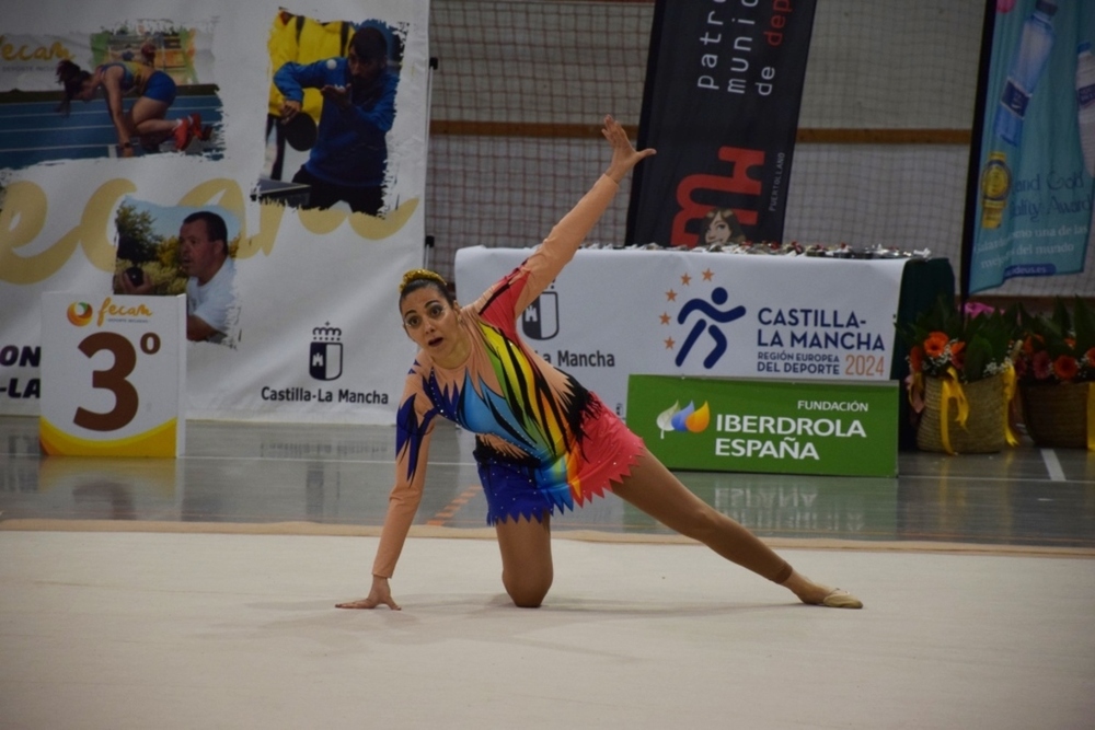 Más de medio centenar de gimnastas en un Regional emocionante