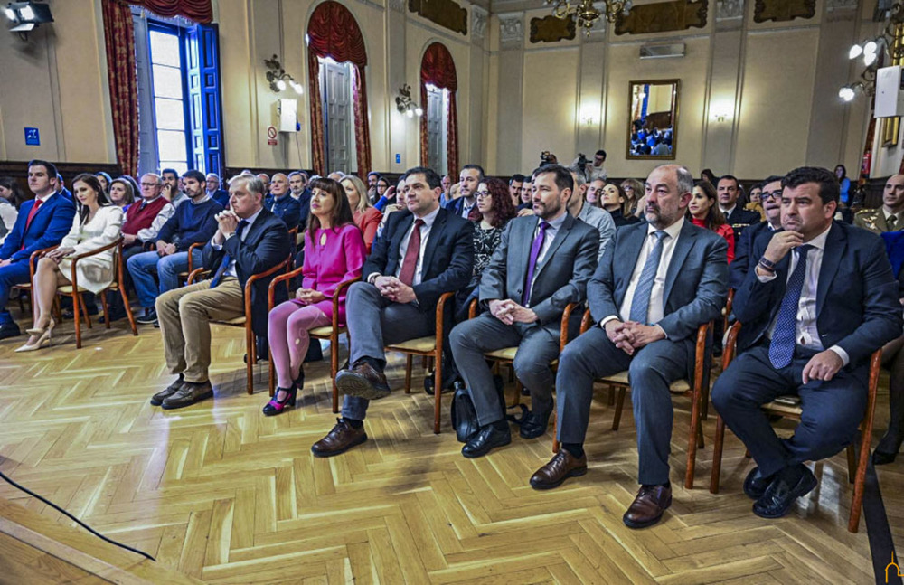 Valverde trasmite el apoyo de la Diputación a los periodistas