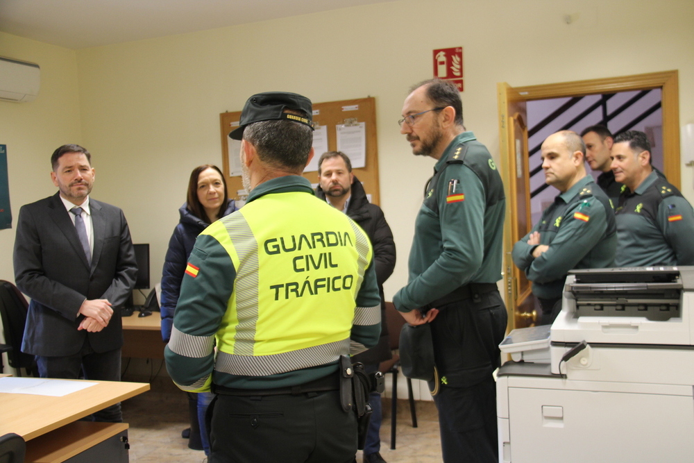 Broceño visita las instalaciones de la Guardia Civil y Policía