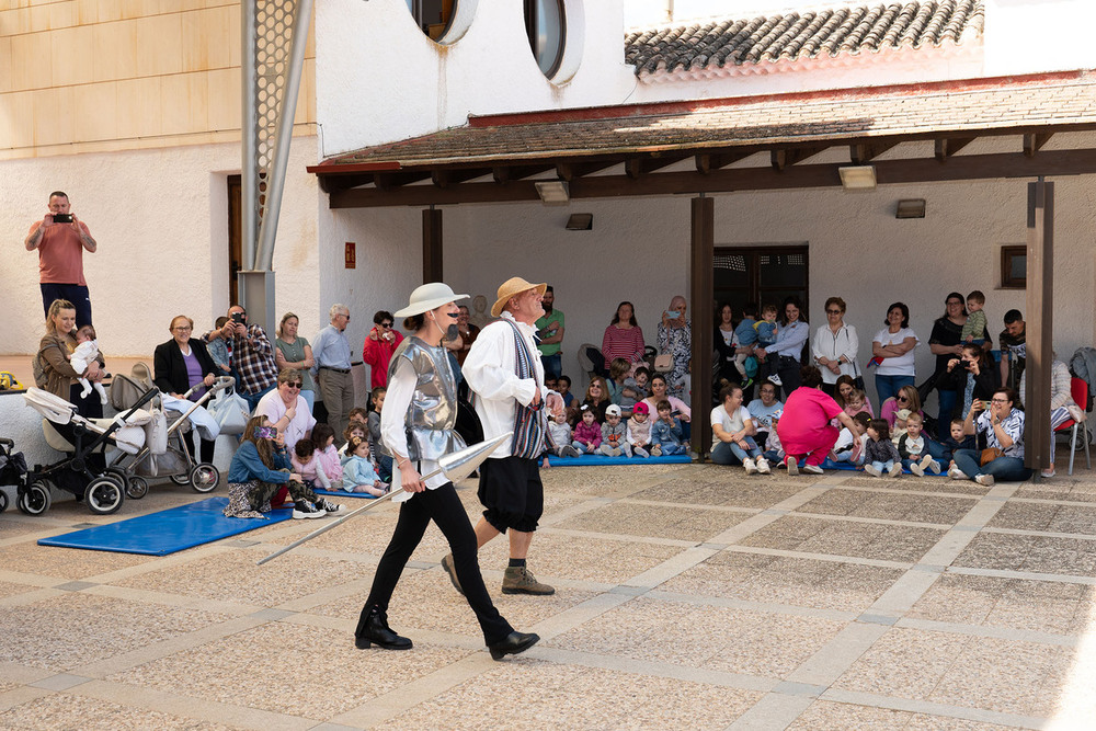 La Escuela Infantil Municipal Alba recrea El Quijote 