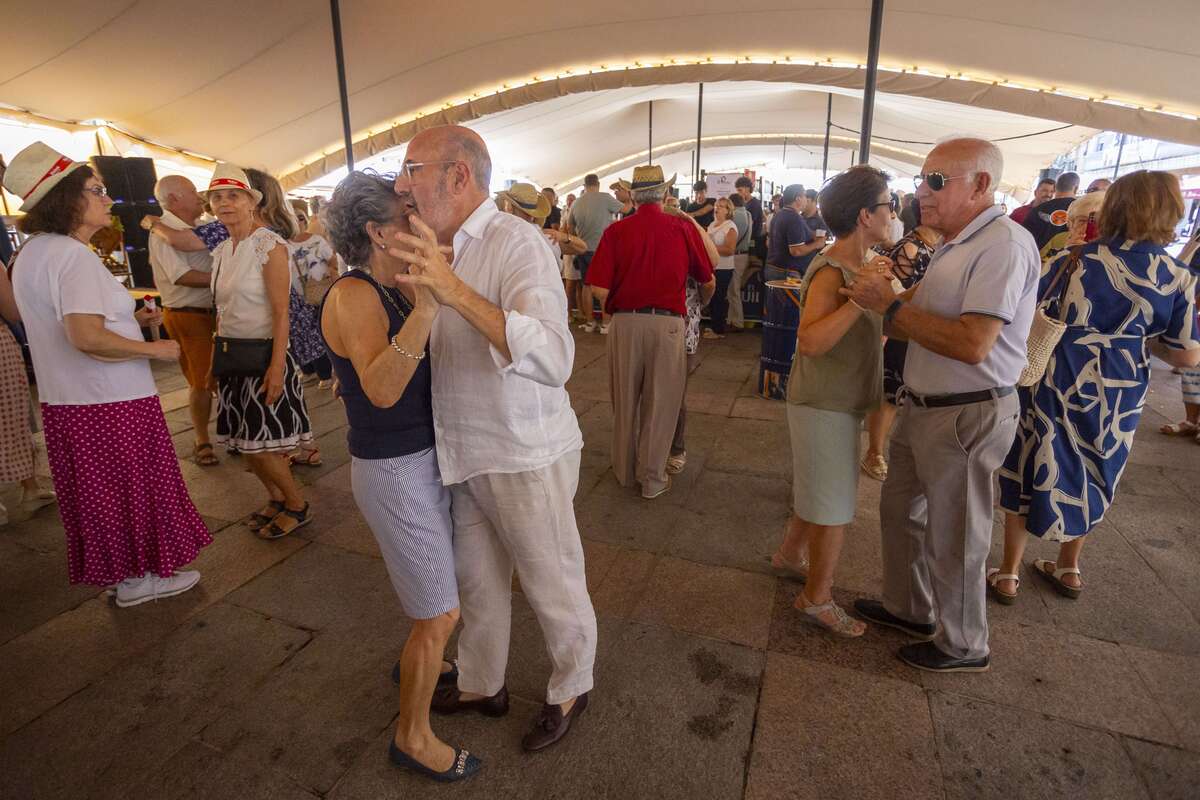 Baile del Vermut y Mahouñaneos  / TOMÁS FDEZ. DE MOYA