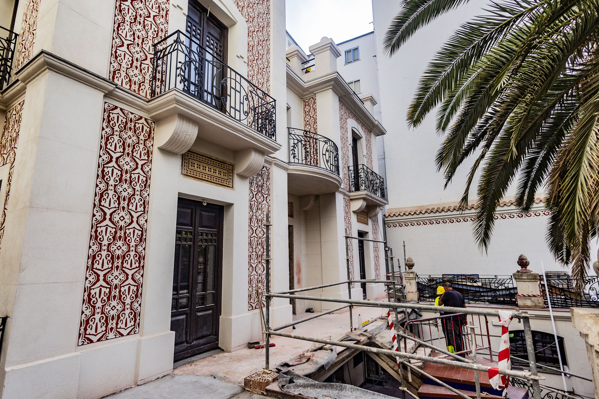 Obras del Palacete de Cruz Roja de ciudad real,  que será un centro a atención a la mujer maltratada centro de atención integral de la mujer victivas de agresiones  / RUEDA VILLAVERDE