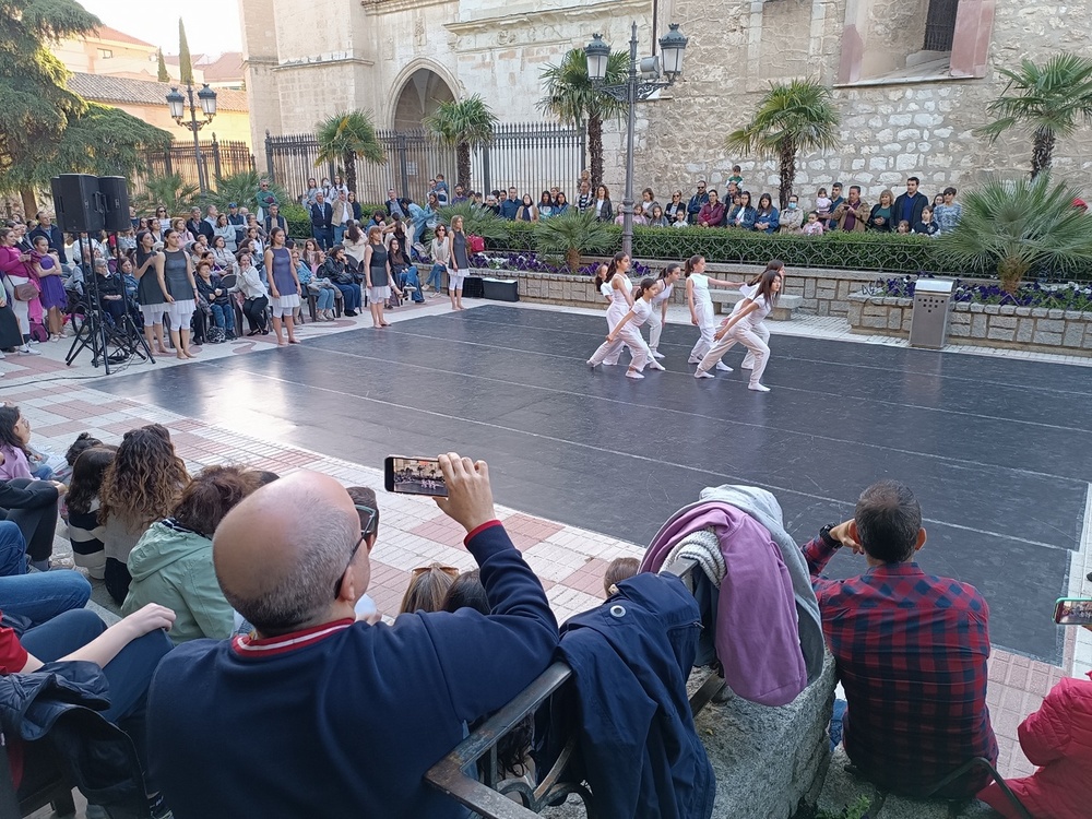 Los jardines del Prado se llenan de danza