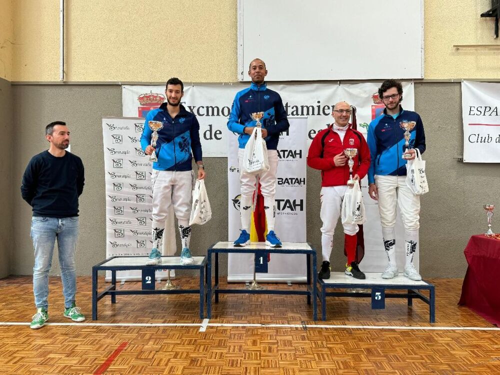 Tres bronces para el Espadas de Calatrava en el Regional