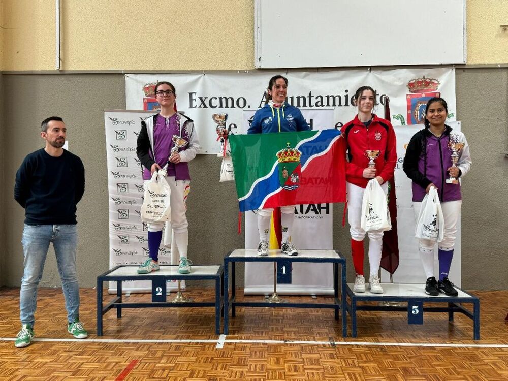 Tres bronces para el Espadas de Calatrava en el Regional