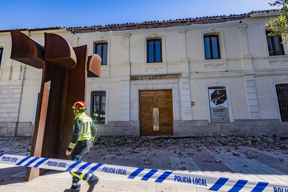 Invertirán de urgencia en la Merced para cambiar la cornisa