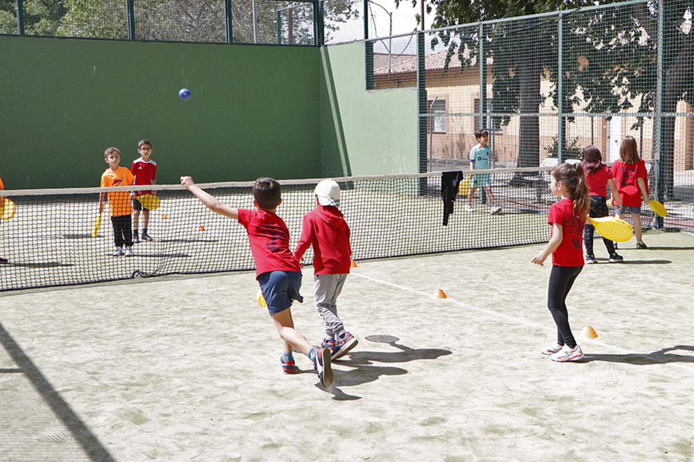 Las Miniolimpiadas de Argamasilla citan a 350 escolares