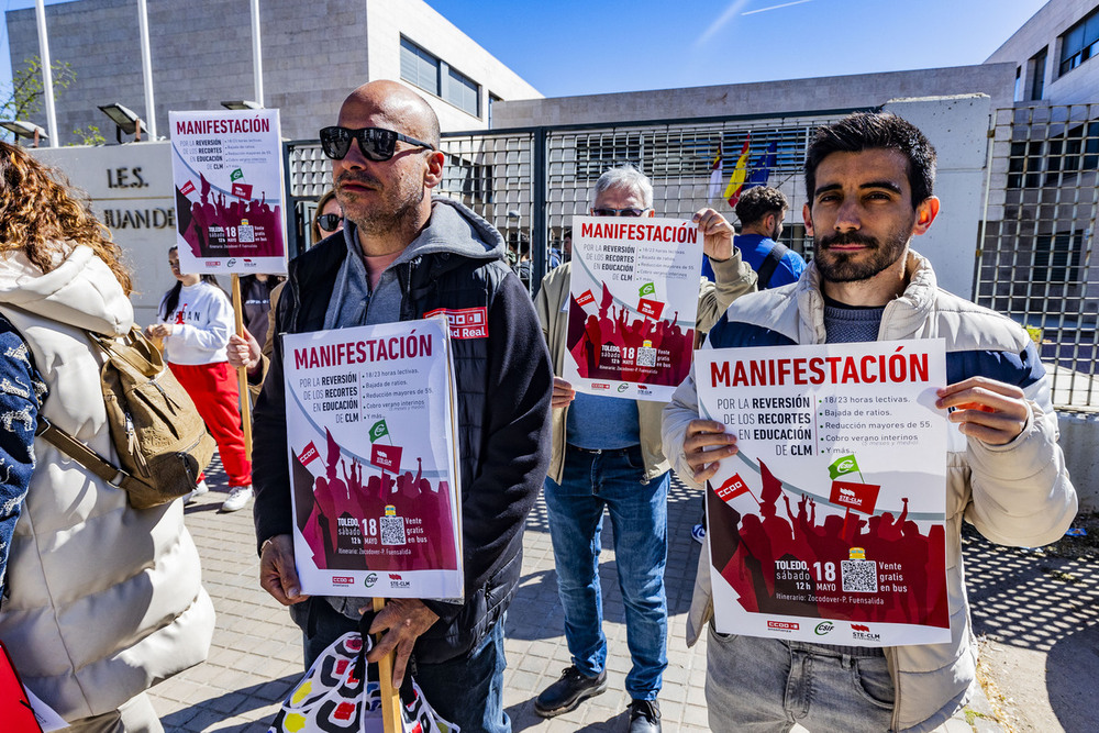 CCOO, STE y CSIF piden revertir los recortes Cospedal-Page