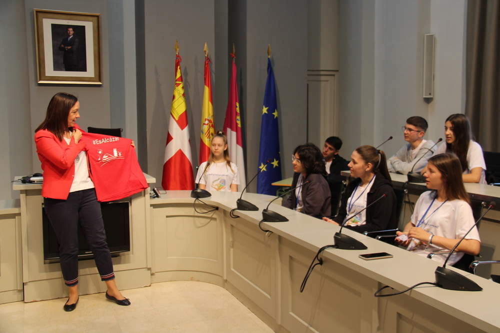 Los alumnos Erasmus visitan el Ayuntamiento