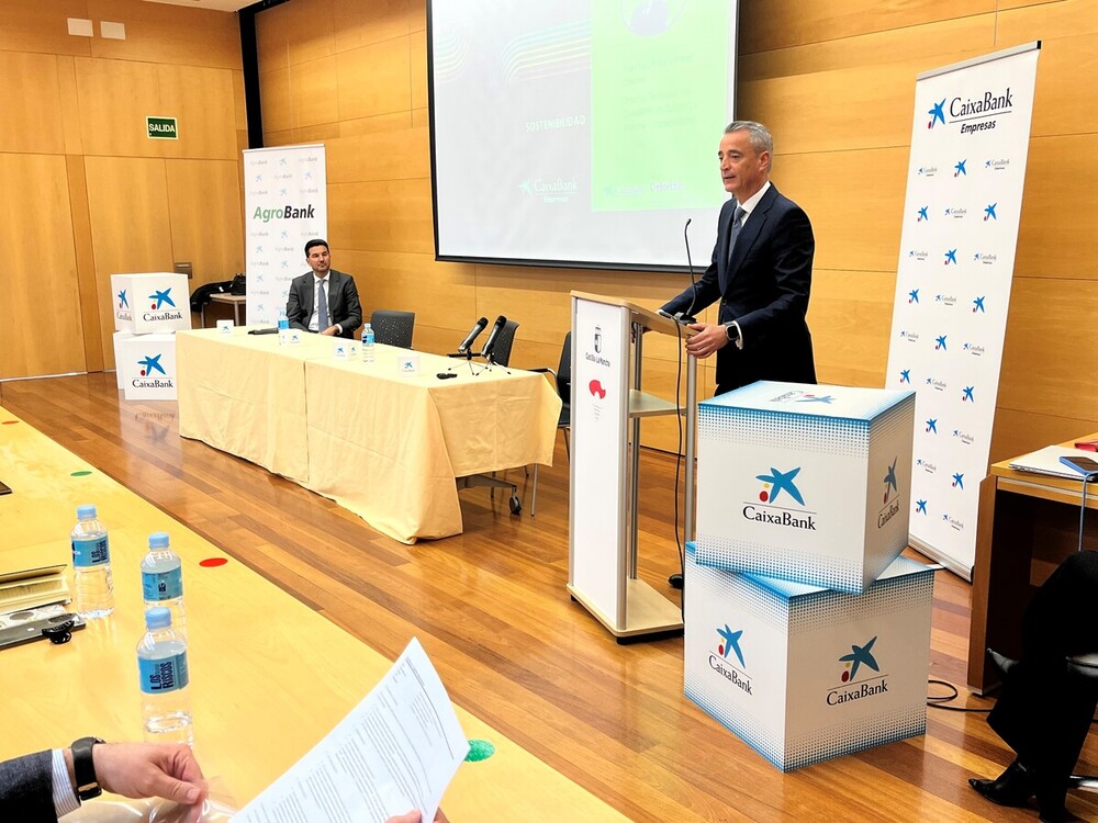 CaixaBank ofrece soluciones a empresas para transición verde