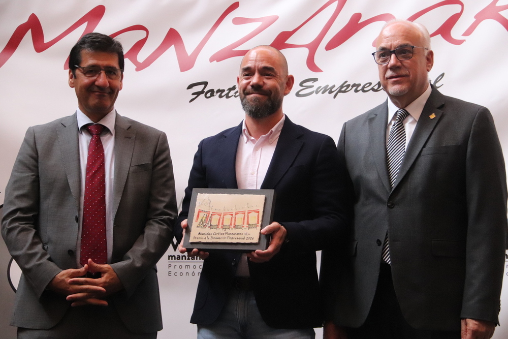 Manzanares premia a Efran, Aluminios Cortizo y Off Road Parts