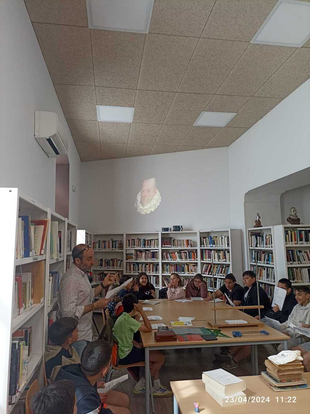 Entusiasmo en la celebración del día del Libro en Torralba