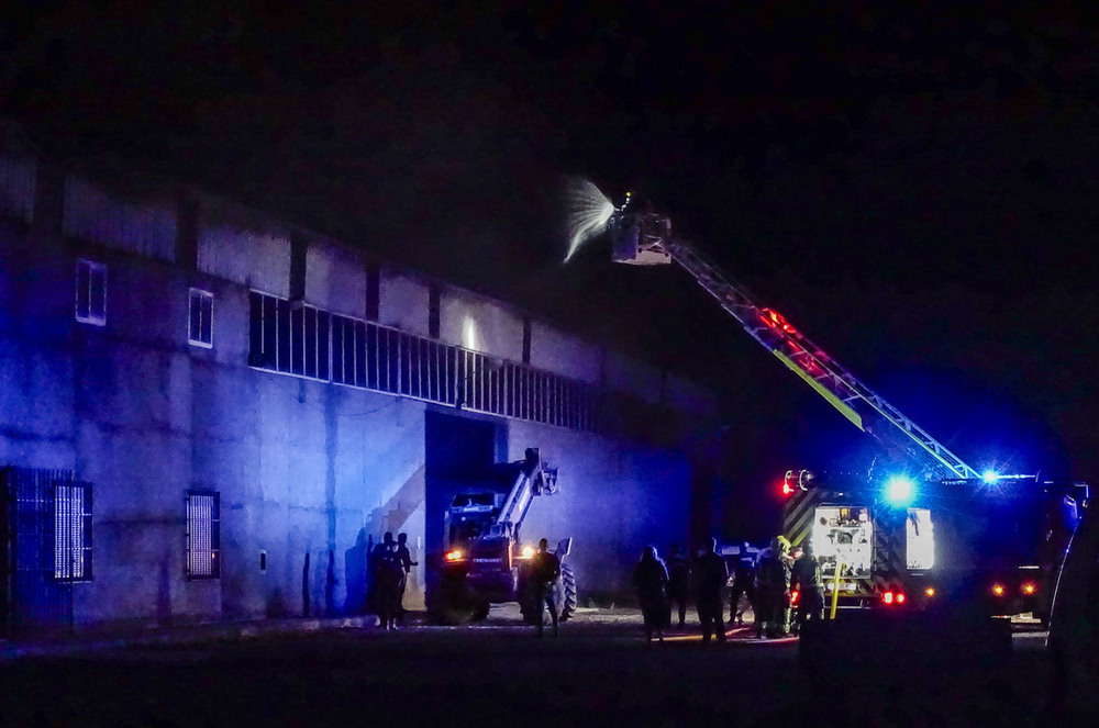 Controlado el incendio de la nave industrial de Almagro