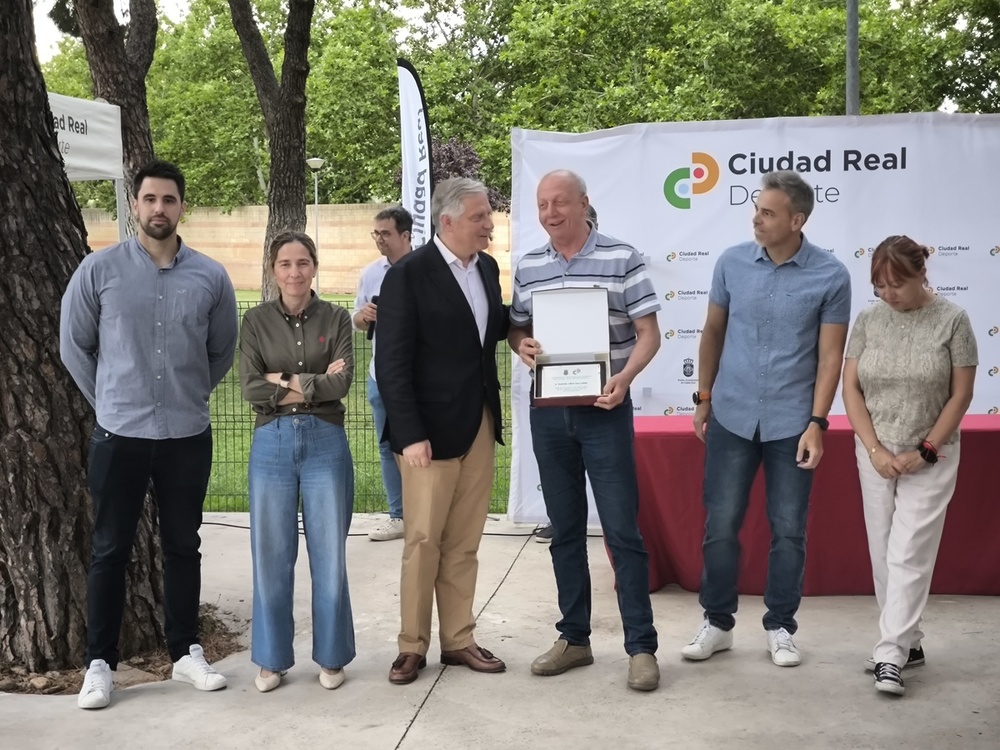 Los ganadores de los Torneos Locales reciben sus premios