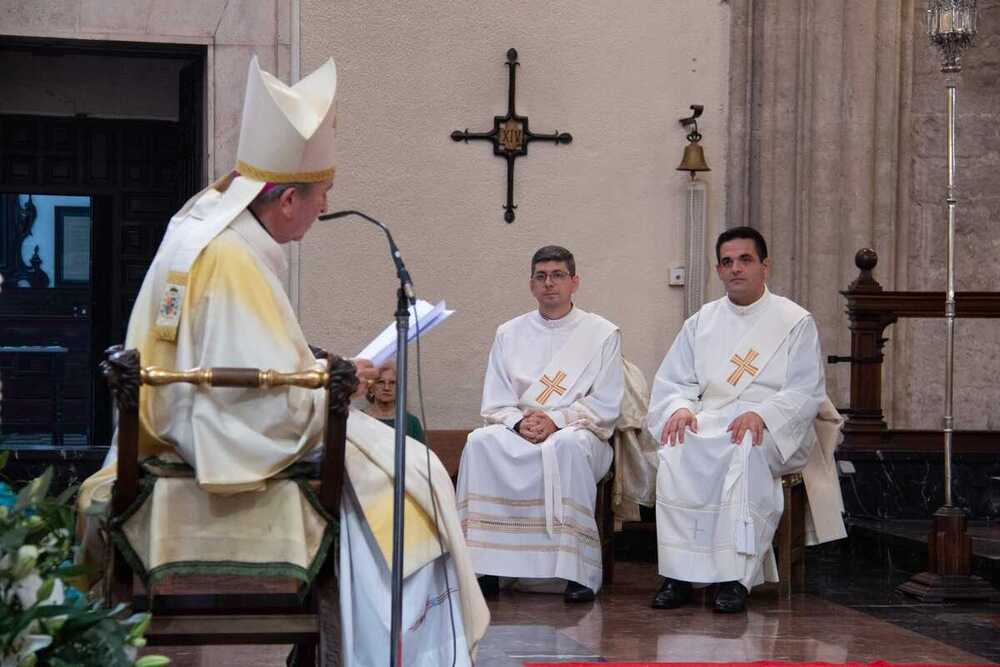 La catedral acoge la ordenación de dos nuevos sacerdotes