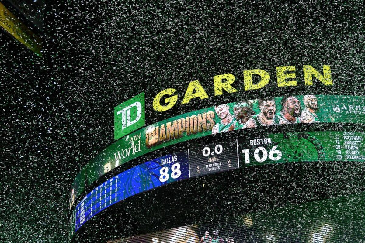 NBA Finals - Dallas Mavericks at Boston Celtics  / AMANDA SABGA