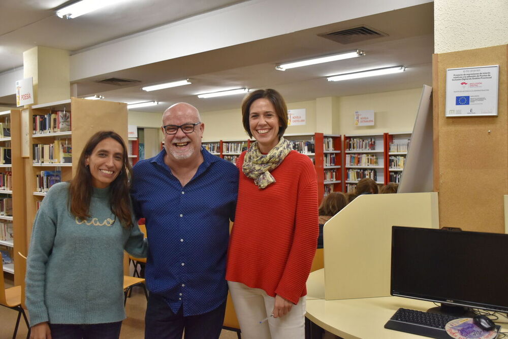 Aldo Méndez comparte ‘Historias del recuerdo’ en la biblioteca