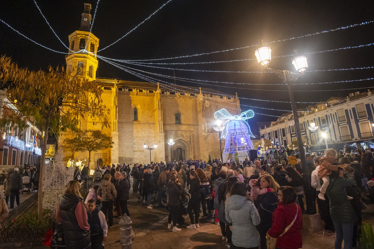 encendido de las luces de Navidad en Valdepeñas  / TOMÁS FERNÁNDEZ DE MOYA