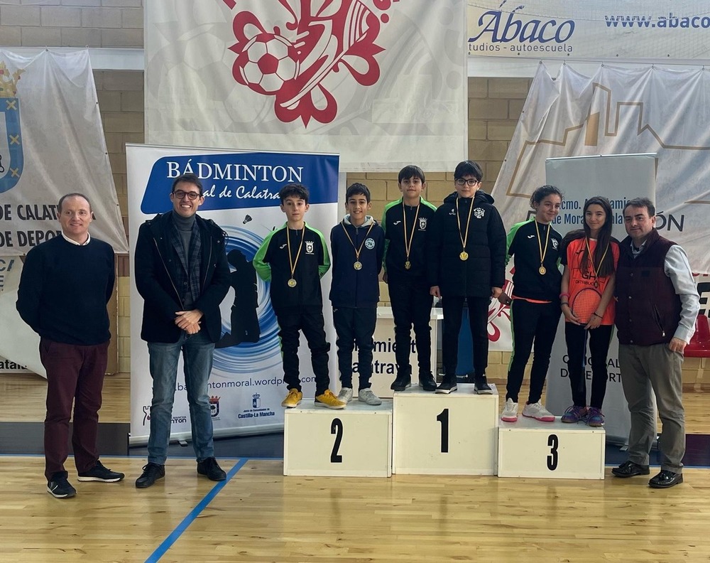 Moral celebra un Torneo Interescuelas de Bádminton