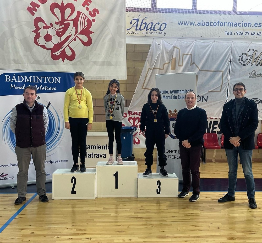 Moral celebra un Torneo Interescuelas de Bádminton