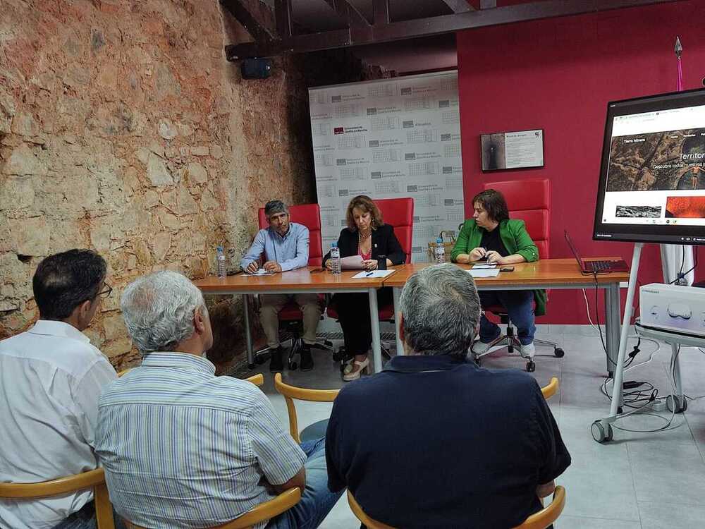 Almadén acoge la presentación del proyecto Tierra Minera