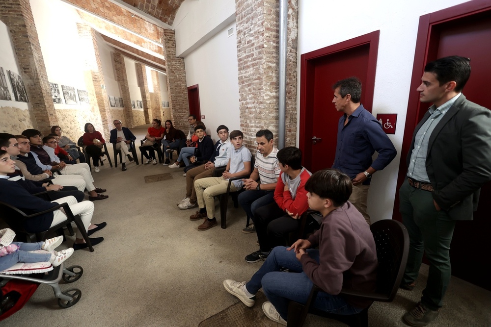 Jóvenes de la escuela taurina ya pisan el albero de los sueños