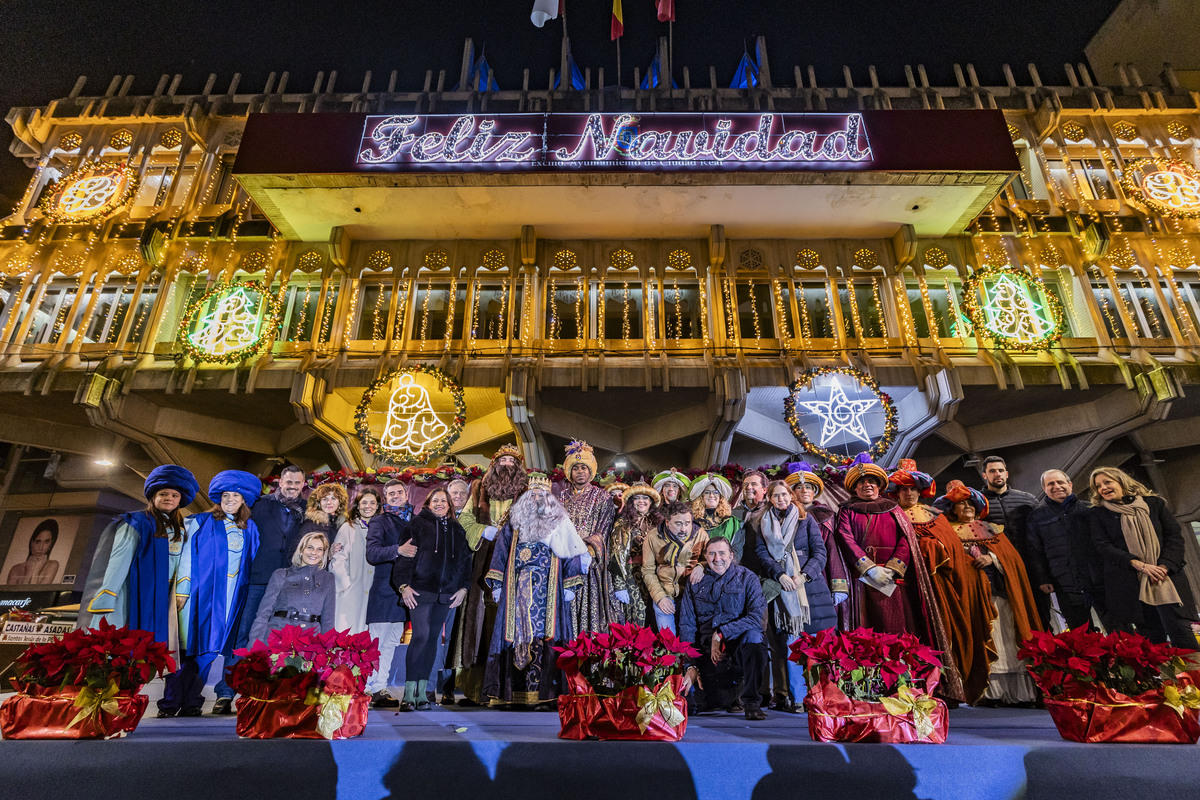 Cabalgata de los Reyes Magos, Navidad, Reyes Magos cabalgata en ciudad real  / RUEDA VILLAVERDE