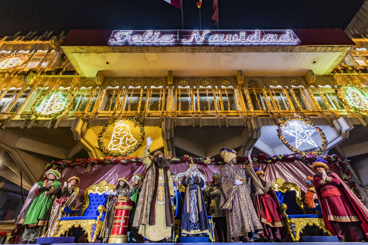 Cabalgata de los Reyes Magos, Navidad, Reyes Magos cabalgata en ciudad real  / RUEDA VILLAVERDE