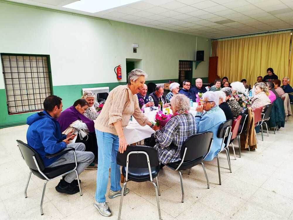 El barrio Fuensanta Larache homenajea a sus mayores