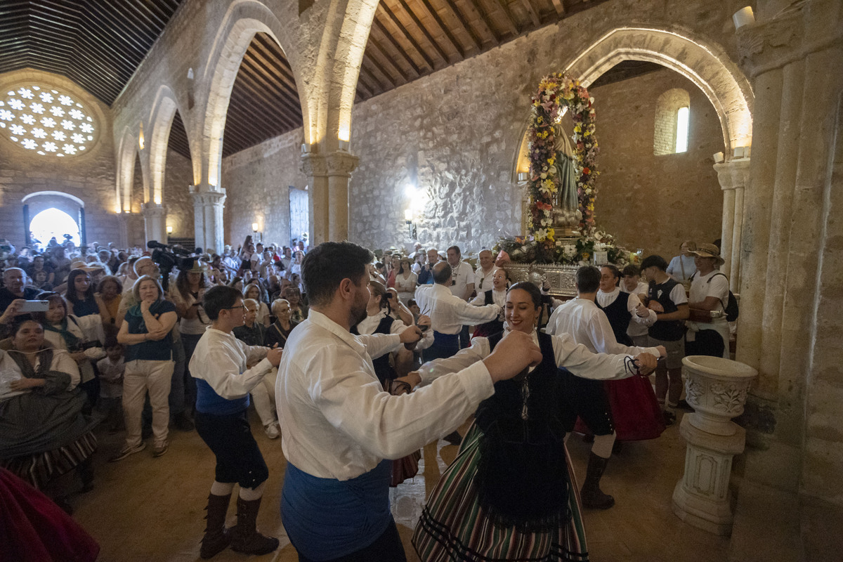 Subida de la Virgen de Alarcos  / TOMÁS FDEZ. DE MOYA