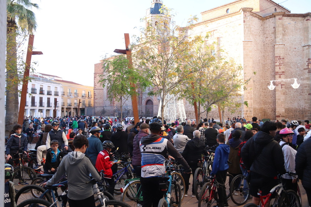 Manzanares celebra el Día de la Constitución sobre ruedas 