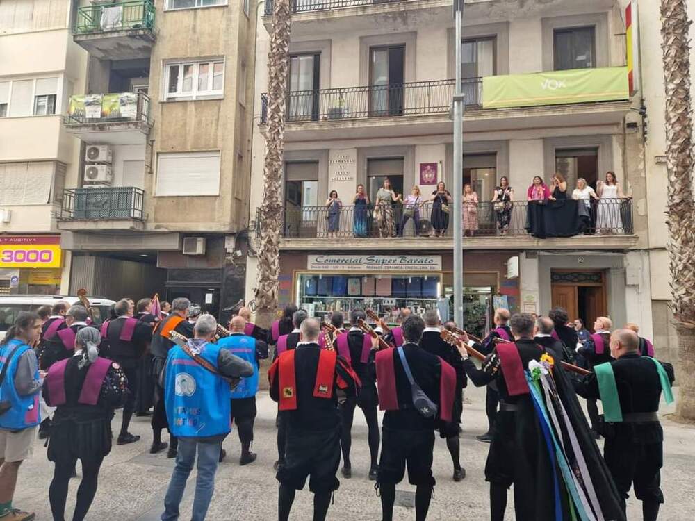 La Tuna Universitaria inicia su ronda solidaria