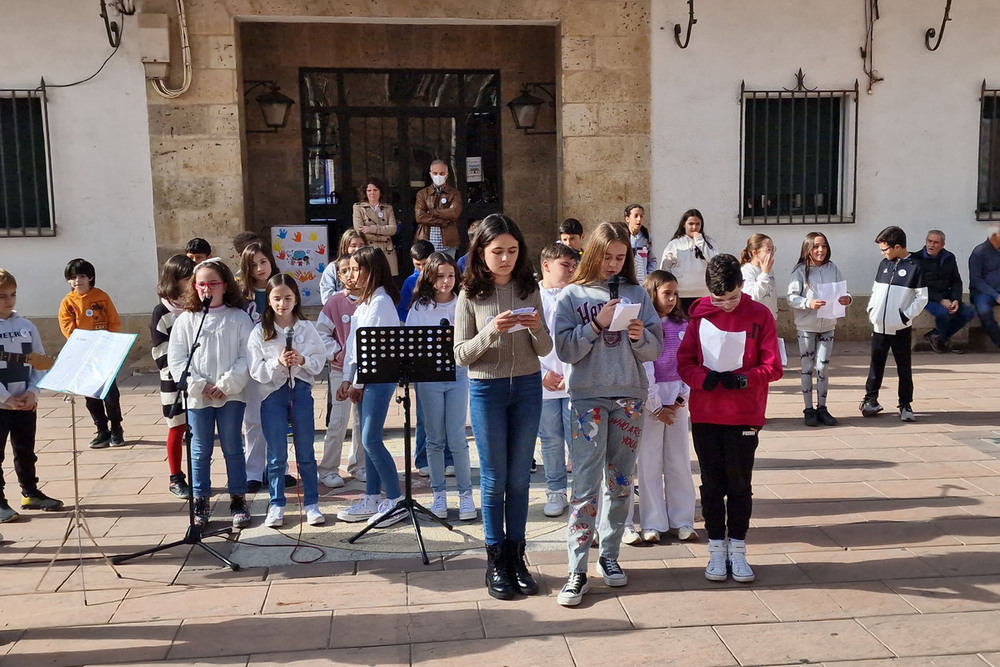 Los escolares reivindican el derecho a una infancia en paz