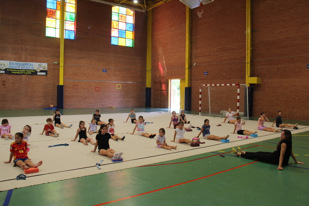 Fútbol y gimnasia rítmica en Alcázar de San Juan