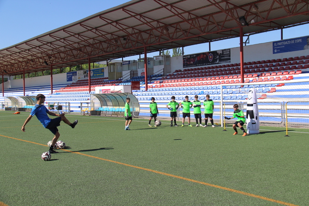 Fútbol y gimnasia rítmica en Alcázar de San Juan