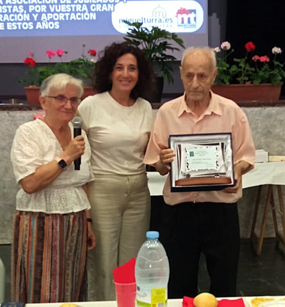 Los jubilados clausuran su semana cultural con una gran comida