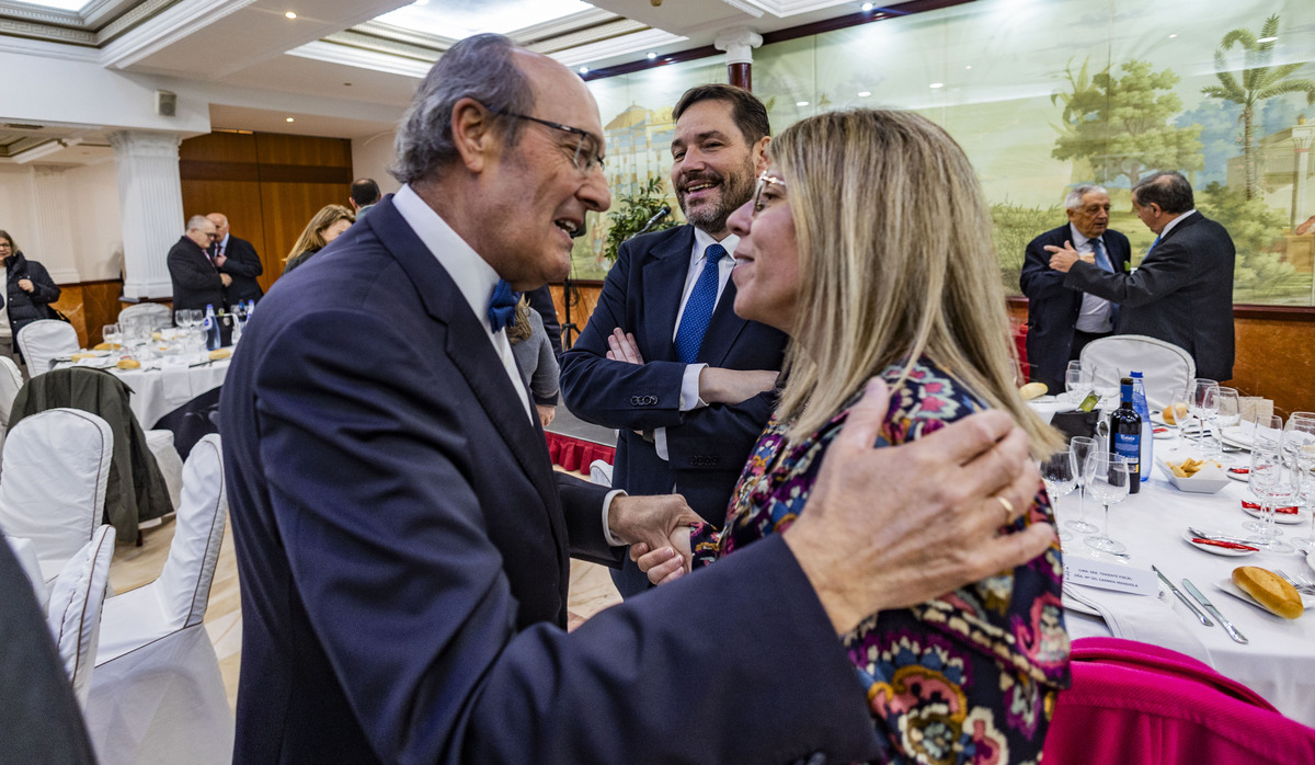 comida de despedida por jubilación del Fiscal Jefe de Ciudad Real Luis Huete  / RUEDA VILLAVERDE