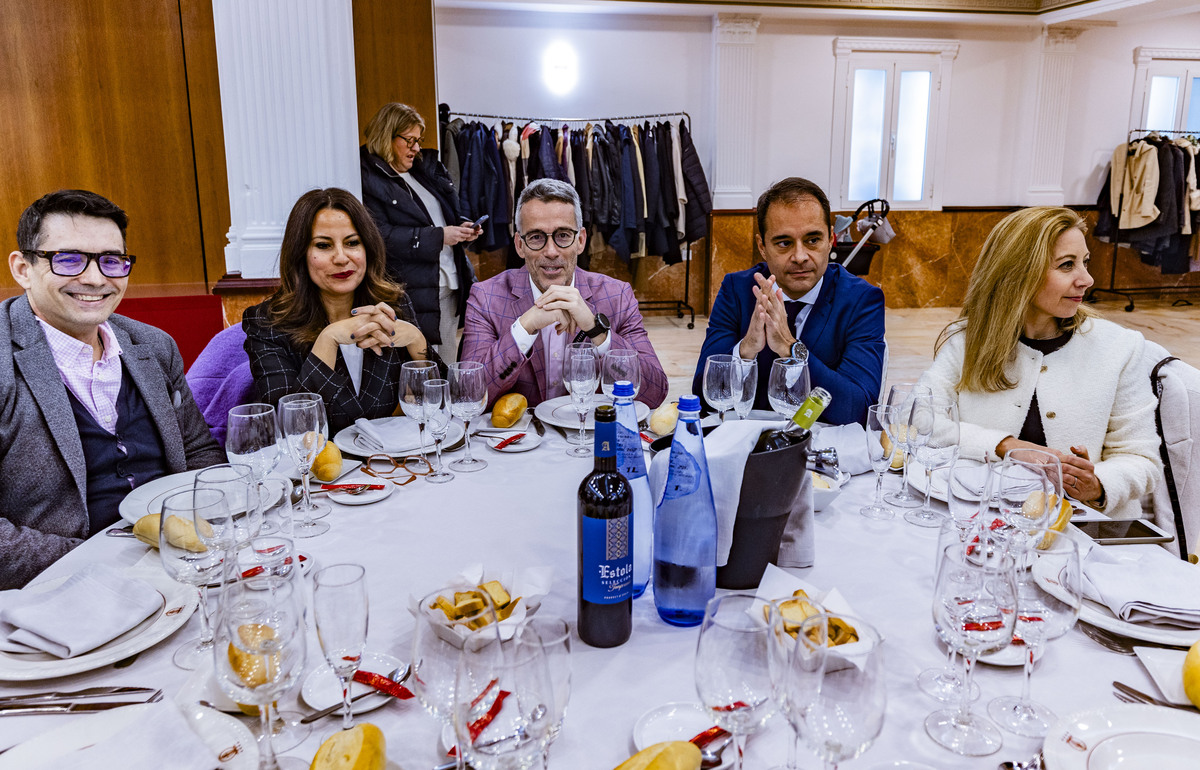 comida de despedida por jubilación del Fiscal Jefe de Ciudad Real Luis Huete  / RUEDA VILLAVERDE