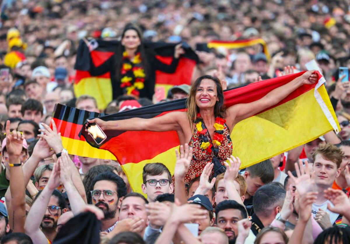 UEFA EURO 2024 - Fans watch Switzerland vs Germany  / HANNIBAL HANSCHKE