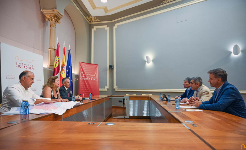 Ciudad Real y Badajoz abordan juntos proyectos en carreteras