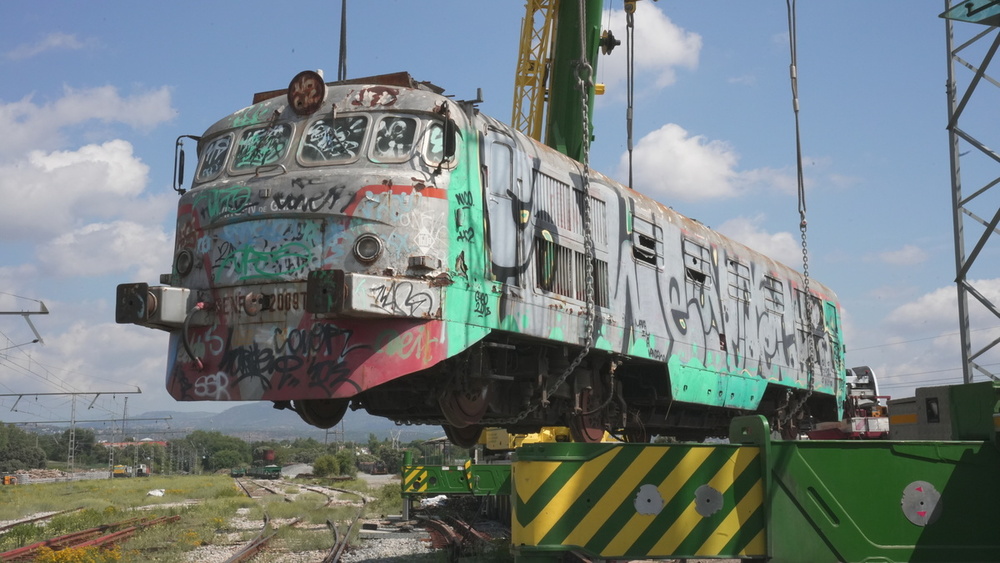 Imágenes de los dos vehículos ferroviarios históricos