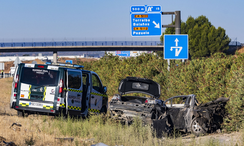 Dos muertos por un coche kamikaze en la A-43 en Torralba