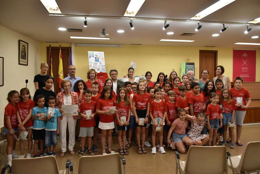 Sierra anima a seguir “leyendo y soñando con los libros” 