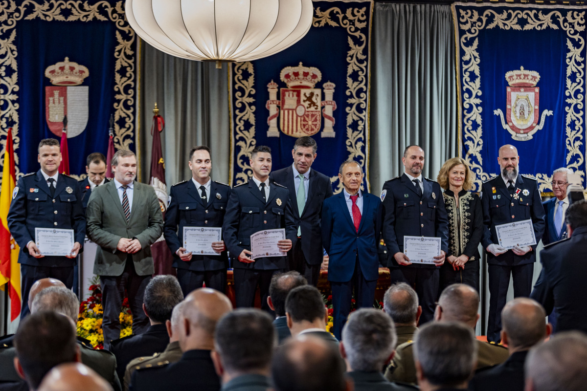 FESTIVIDAD DE LA POLICÍA LOCAL DE CIUDAD REAL, ENTREGA DE MEDALLAS Y DIPLOMAS, PATRÓN DE LA POLICÍA LOCAL DE CIUDAD REAL  / RUEDA VILLAVERDE