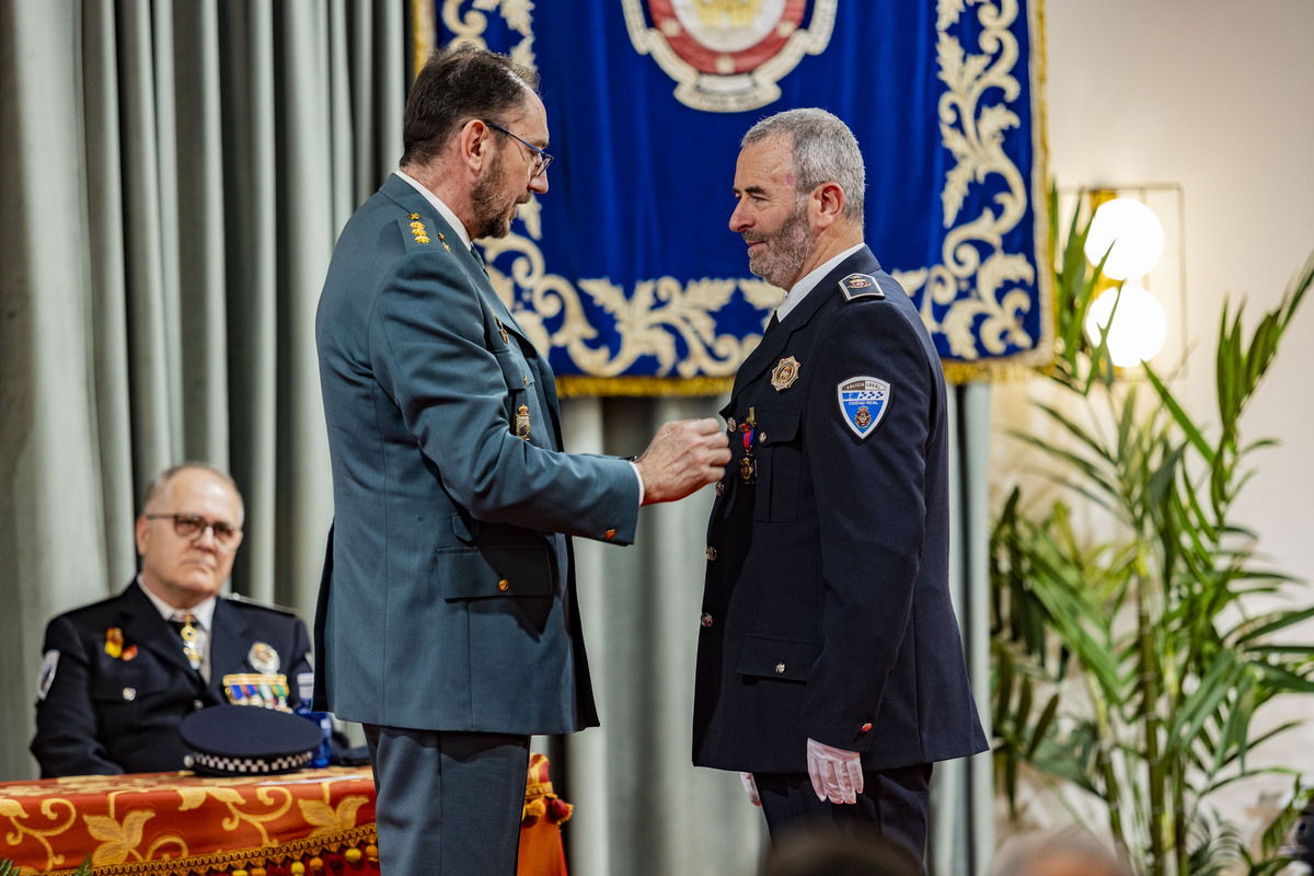 FESTIVIDAD DE LA POLICÍA LOCAL DE CIUDAD REAL, ENTREGA DE MEDALLAS Y DIPLOMAS, PATRÓN DE LA POLICÍA LOCAL DE CIUDAD REAL  / RUEDA VILLAVERDE