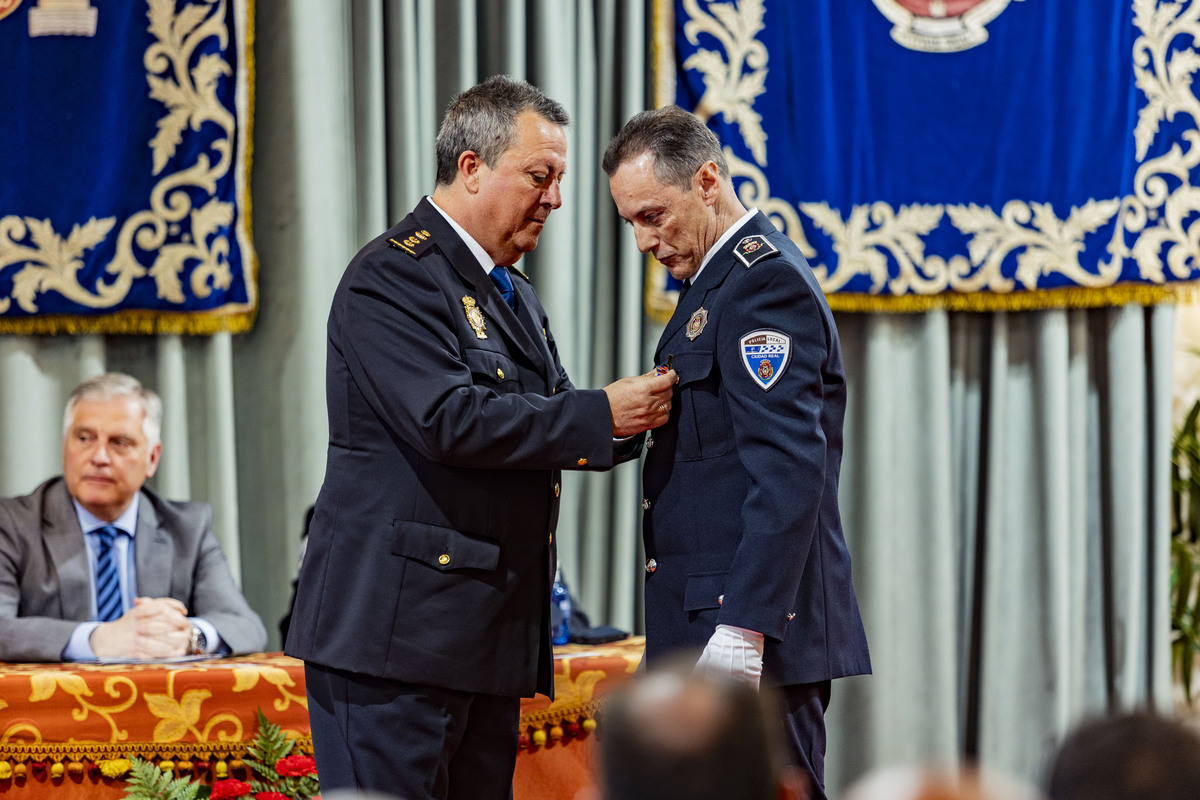 FESTIVIDAD DE LA POLICÍA LOCAL DE CIUDAD REAL, ENTREGA DE MEDALLAS Y DIPLOMAS, PATRÓN DE LA POLICÍA LOCAL DE CIUDAD REAL  / RUEDA VILLAVERDE