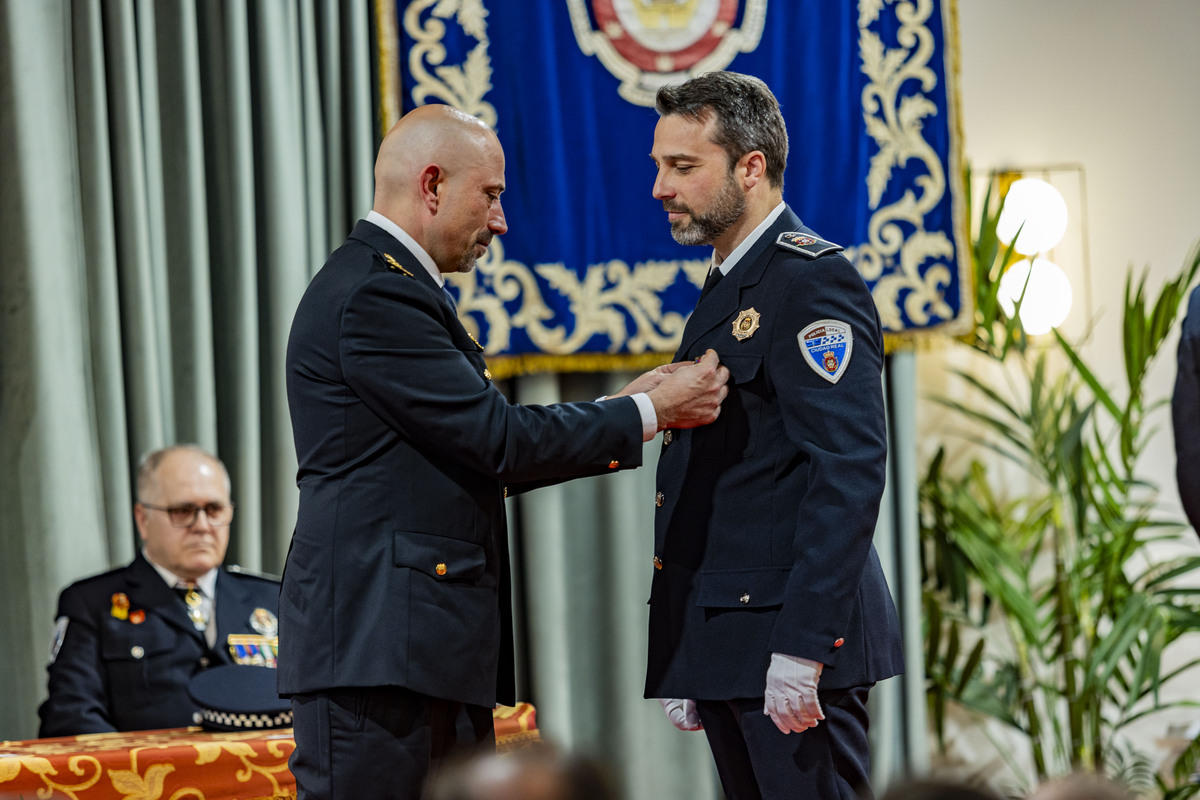 FESTIVIDAD DE LA POLICÍA LOCAL DE CIUDAD REAL, ENTREGA DE MEDALLAS Y DIPLOMAS, PATRÓN DE LA POLICÍA LOCAL DE CIUDAD REAL  / RUEDA VILLAVERDE