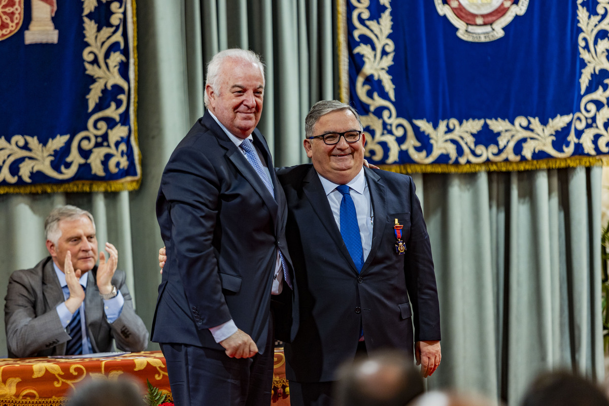 FESTIVIDAD DE LA POLICÍA LOCAL DE CIUDAD REAL, ENTREGA DE MEDALLAS Y DIPLOMAS, PATRÓN DE LA POLICÍA LOCAL DE CIUDAD REAL  / RUEDA VILLAVERDE