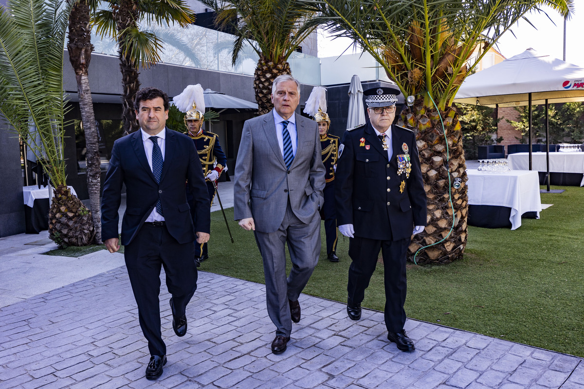 FESTIVIDAD DE LA POLICÍA LOCAL DE CIUDAD REAL, ENTREGA DE MEDALLAS Y DIPLOMAS, PATRÓN DE LA POLICÍA LOCAL DE CIUDAD REAL  / RUEDA VILLAVERDE